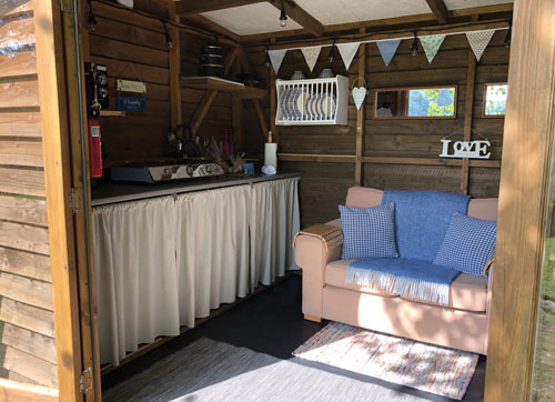 shepherds hut kitchen